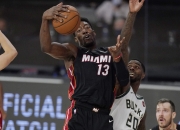 开云足球直播-雄鹿凭实力轻取对手，豪取胜利