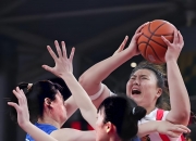 开云体育下载-智利横扫塞维利亚，阿尔瓦雷斯三分雨点燃全场的简单介绍