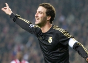 开云体育登录-绿茵场上的星球大战，当美国足球哲学遭遇AC米兰的古典艺术，姆巴佩如何用未来速度改写对抗叙事