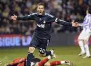 开云体育官网-欧冠淘汰赛的勇士精神，深圳队如何以制霸姿态迎接焦点之战