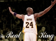 开云在线直播-欧冠淘汰赛之夜，詹姆斯如何用节奏掌控艺术带动全队