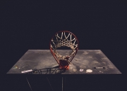 开云体育中国官网-死神降临！杜兰特焦点战诠释超巨本色，勇士团队风暴碾碎活塞