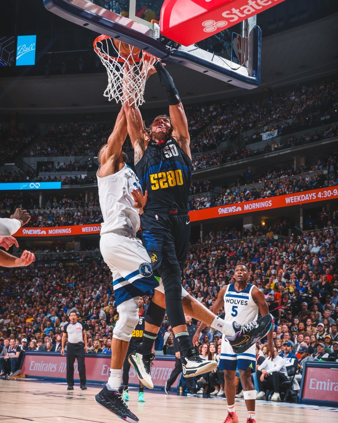 骑士翻盘灰熊,约基奇状态火热 骑士翻盘灰熊,约基奇状态火热