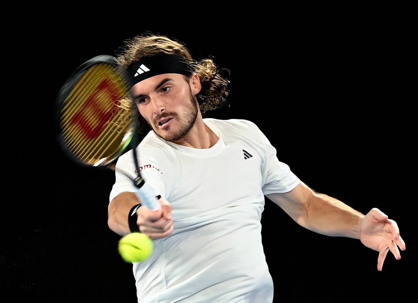 澳网翻盘法网,西西帕斯点燃赛场 澳网翻盘法网,西西帕斯点燃赛场