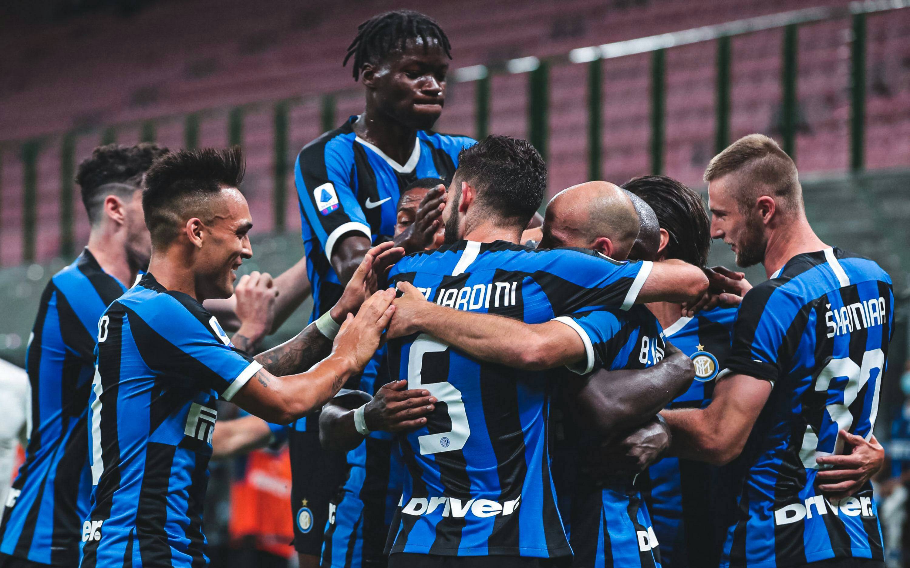 红牛闯入欧冠淘汰赛舞台 红牛闯入欧冠淘汰赛舞台