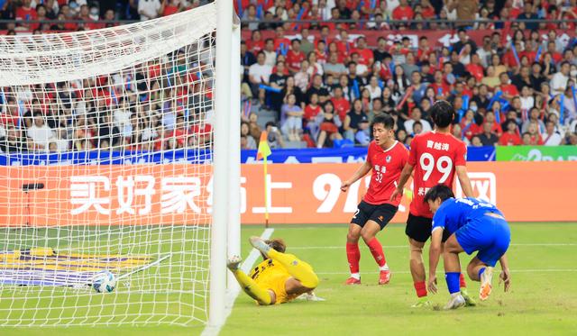 球员突然宣布离队，转会风波引发关注的简单介绍