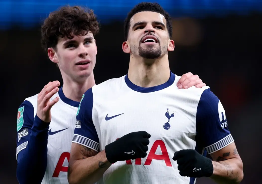 热刺青训新秀崭露头角，帮助球队获胜的简单介绍