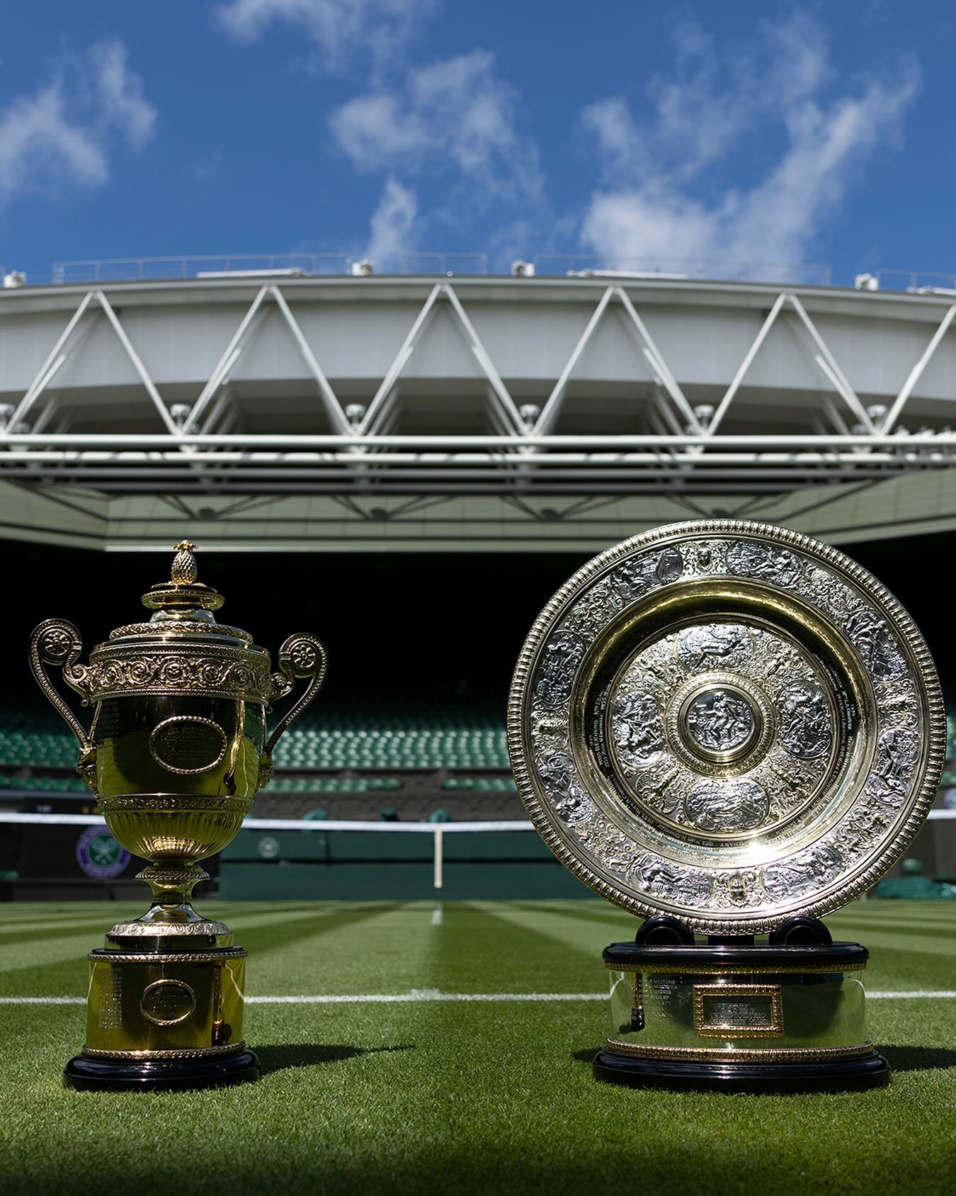 包含精湛的球技展示成为球队夺冠之路上的神兵利器的词条