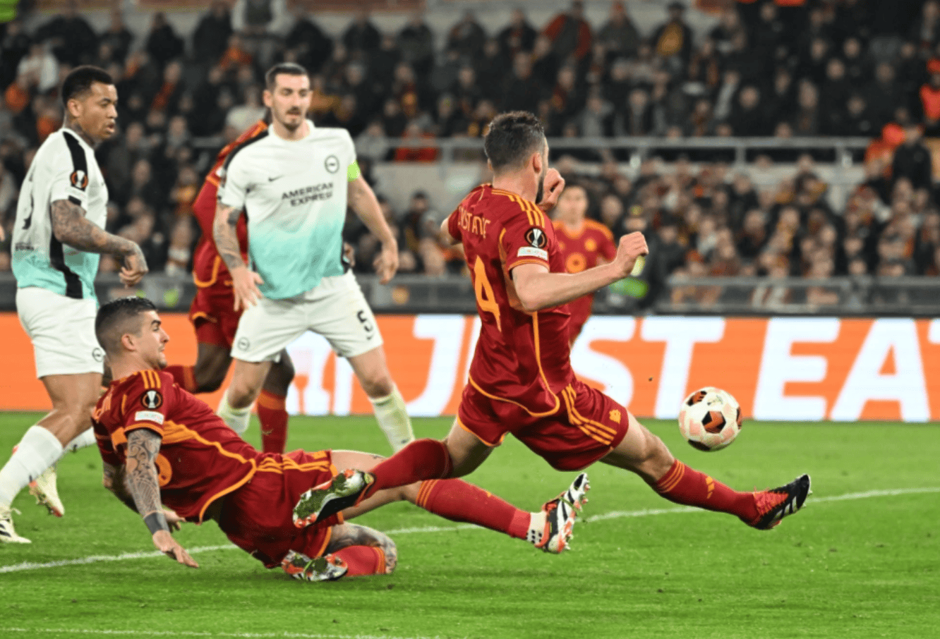 球迷热议罗马在欧冠联赛中的表现