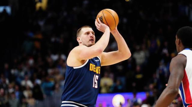 包含步行者轻取青岛队，约基奇点燃赛场的词条