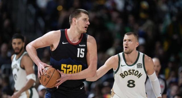 包含步行者轻取青岛队，约基奇点燃赛场的词条