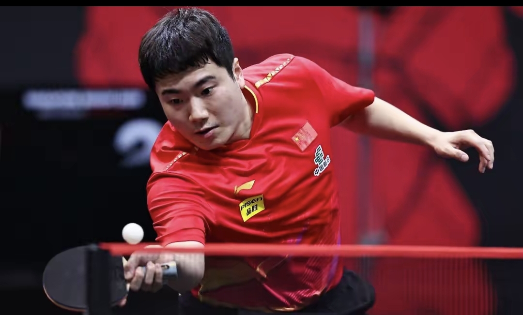 中国乒乓球队轻取法国乒乓球队，奥恰洛夫关键制胜的简单介绍