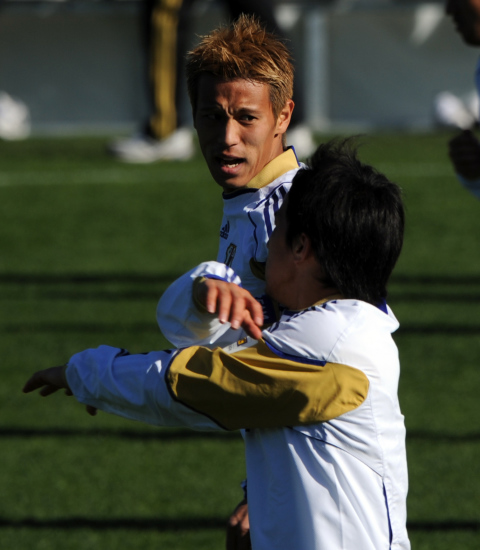 包含丹麦队斗志昂扬，成功获得重要胜利的词条